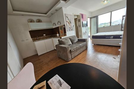 Sala/Cozinha de kitnet/studio para alugar com 1 quarto, 30m² em Campo Belo, São Paulo