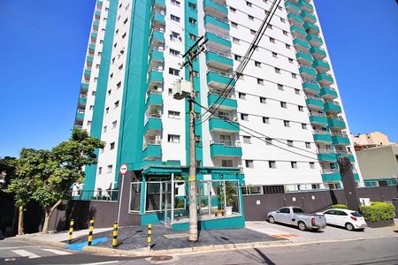 Apartamento à venda com 92m², 3 quartos e 2 vagas Apartamento à venda com 92m², 3 quartos e 2 vagasFachada e portaria