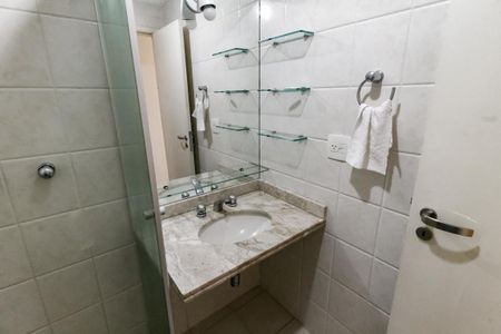 Apartamento à venda com 85m², 3 quartos e 2 vagas Apartamento à venda com 85m², 3 quartos e 2 vagasBanheiro Social