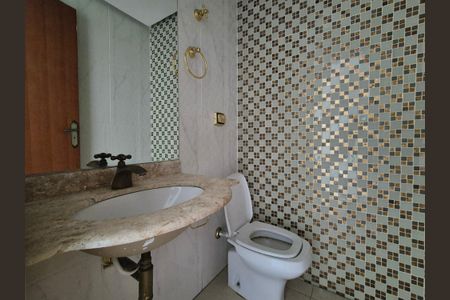 Apartamento à venda com 350m², 3 quartos e 2 vagas Apartamento à venda com 350m², 3 quartos e 2 vagasLavabo