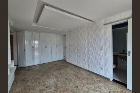 Apartamento à venda com 350m², 3 quartos e 2 vagas Apartamento à venda com 350m², 3 quartos e 2 vagasSuíte 3