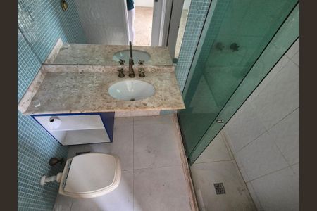 Apartamento à venda com 350m², 3 quartos e 2 vagas Apartamento à venda com 350m², 3 quartos e 2 vagasBanheiro suite 3