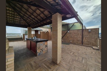 Apartamento à venda com 350m², 3 quartos e 2 vagas Apartamento à venda com 350m², 3 quartos e 2 vagasTerraço