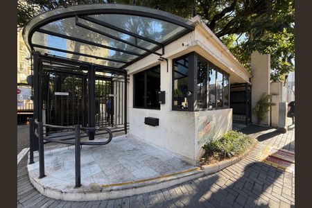 Apartamento à venda com 76m², 3 quartos e 1 vagaFachada