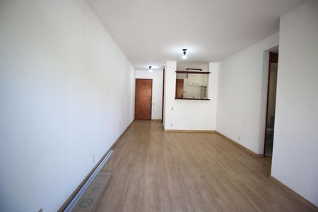 Sala de apartamento para alugar com 3 quartos, 80m² em Jardim Ampliação, São Paulo