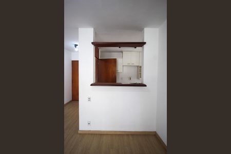 Sala de apartamento para alugar com 3 quartos, 80m² em Jardim Ampliação, São Paulo