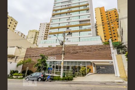 Studio à venda com 33m², 1 quarto e 1 vaga Studio à venda com 33m², 1 quarto e 1 vagaFachada