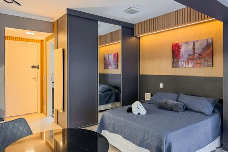 Studio à venda com 33m², 1 quarto e 1 vaga Studio à venda com 33m², 1 quarto e 1 vagaStudio
