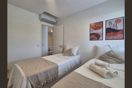 Apartamento à venda com 80m², 2 quartos e 1 vaga Apartamento à venda com 80m², 2 quartos e 1 vagaSuite 2