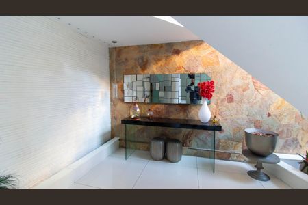 Apartamento à venda com 90m², 2 quartos e sem vagaÁrea comum