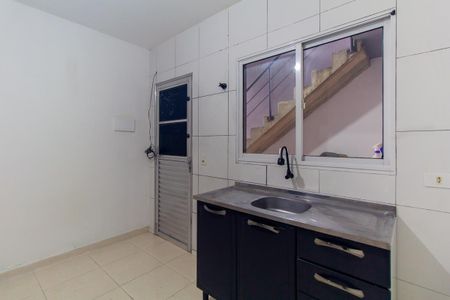 Cozinha de kitnet/studio para alugar com 1 quarto, 18m² em Jardim Independência, São Paulo