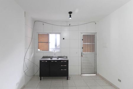 Cozinha de kitnet/studio para alugar com 1 quarto, 25m² em Jardim Independência, São Paulo