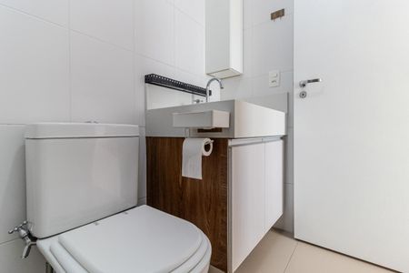 Banheiro Social de kitnet/studio para alugar com 1 quarto, 35m² em Campos Elíseos, São Paulo