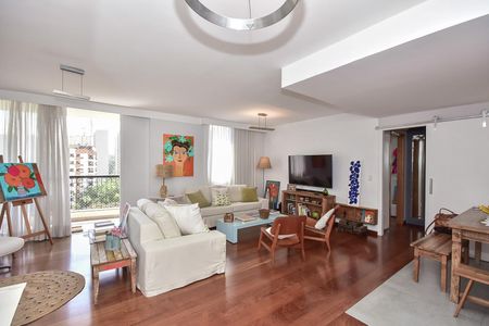 Apartamento à venda com 112m², 2 quartos e 2 vagasSala
