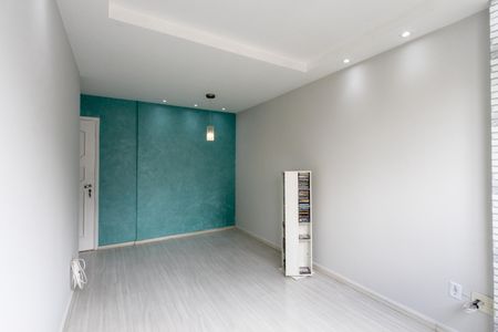 Apartamento à venda com 70m², 2 quartos e sem vaga Apartamento à venda com 70m², 2 quartos e sem vagaSala