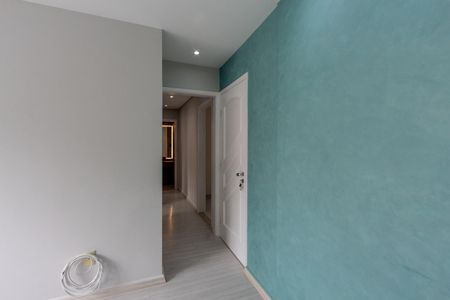 Corredor de apartamento à venda com 2 quartos, 70m² em Vila Romana, São Paulo