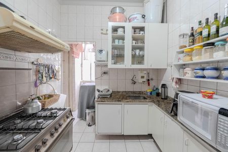Apartamento à venda com 112m², 2 quartos e sem vaga Apartamento à venda com 112m², 2 quartos e sem vagaCozinha