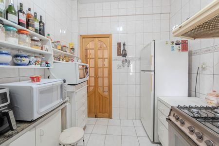 Apartamento à venda com 112m², 2 quartos e sem vaga Apartamento à venda com 112m², 2 quartos e sem vagaCozinha