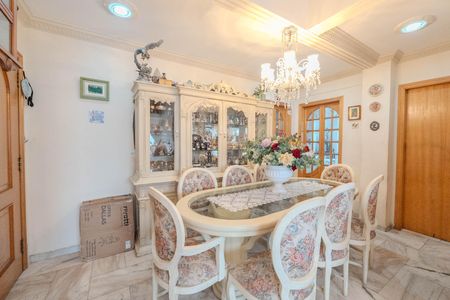 Apartamento à venda com 112m², 2 quartos e sem vaga Apartamento à venda com 112m², 2 quartos e sem vagaSala