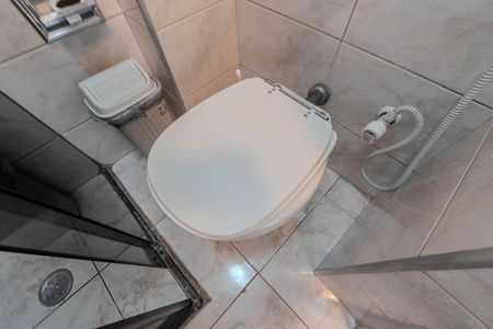 Apartamento à venda com 112m², 2 quartos e sem vaga Apartamento à venda com 112m², 2 quartos e sem vagaBanheiro da Suíte 2