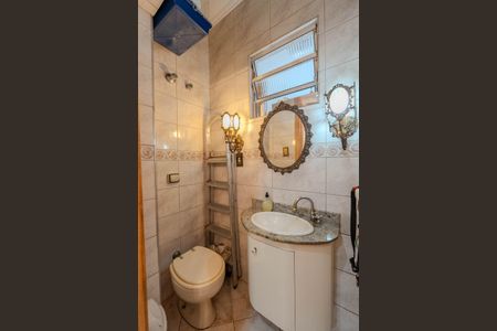 Apartamento à venda com 112m², 2 quartos e sem vaga Apartamento à venda com 112m², 2 quartos e sem vagaLavabo