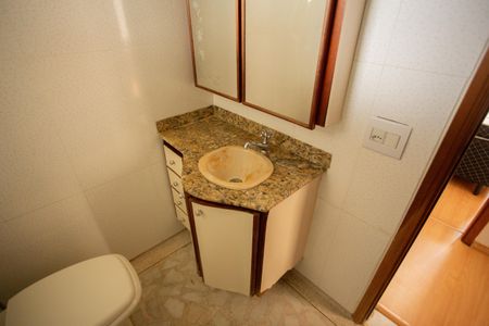 Apartamento para alugar com 60m², 2 quartos e 1 vaga Apartamento para alugar com 60m², 2 quartos e 1 vagaBANHEIRO