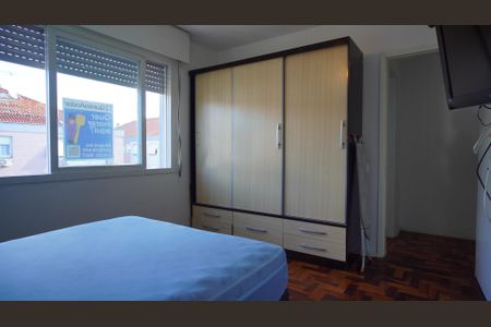 Quarto de apartamento para alugar com 1 quarto, 56m² em Vila Ipiranga, Porto Alegre
