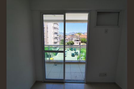 Sala de apartamento à venda com 3 quartos, 77m² em Taquara, Rio de Janeiro