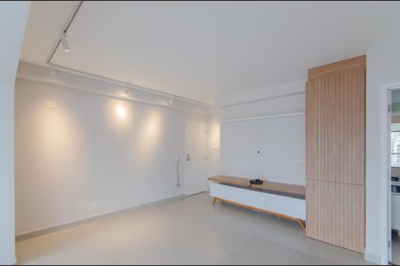 Apartamento para alugar com 78m², 2 quartos e 1 vagaSala