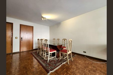 Apartamento para alugar com 165m², 3 quartos e 1 vaga Apartamento para alugar com 165m², 3 quartos e 1 vagaSala