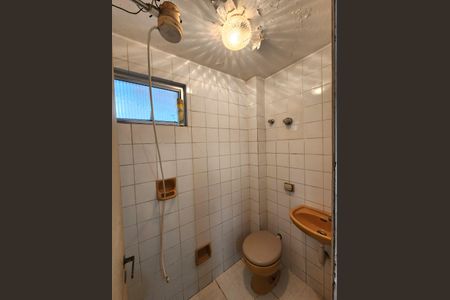 Apartamento para alugar com 165m², 3 quartos e 1 vaga Apartamento para alugar com 165m², 3 quartos e 1 vagaBanheiro de serviço