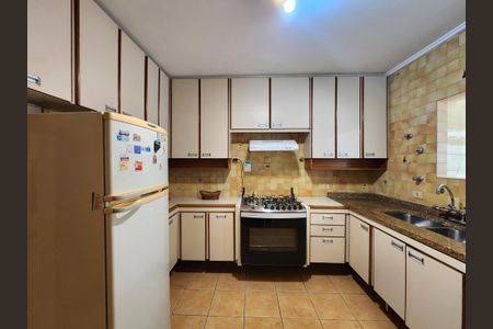 Apartamento para alugar com 165m², 3 quartos e 1 vaga Apartamento para alugar com 165m², 3 quartos e 1 vagaCozinha