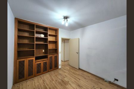Apartamento para alugar com 165m², 3 quartos e 1 vaga Apartamento para alugar com 165m², 3 quartos e 1 vagaQuarto 1