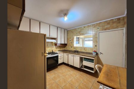 Apartamento para alugar com 165m², 3 quartos e 1 vaga Apartamento para alugar com 165m², 3 quartos e 1 vagaCozinha