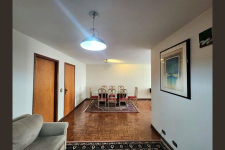 Apartamento para alugar com 165m², 3 quartos e 1 vaga Apartamento para alugar com 165m², 3 quartos e 1 vagaSala