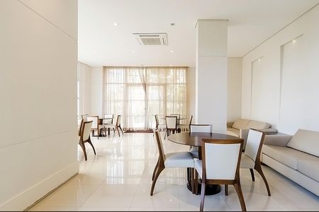 Apartamento à venda com 126m², 3 quartos e 2 vagas Apartamento à venda com 126m², 3 quartos e 2 vagasÁrea comum - Salão de festas