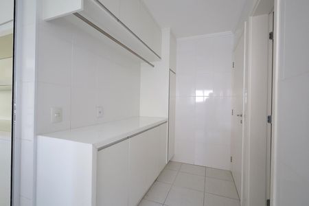 Apartamento à venda com 126m², 3 quartos e 2 vagas Apartamento à venda com 126m², 3 quartos e 2 vagasÁrea de Serviço