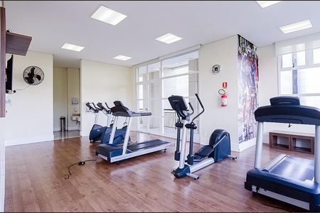 Apartamento à venda com 126m², 3 quartos e 2 vagas Apartamento à venda com 126m², 3 quartos e 2 vagasÁrea comum - Academia