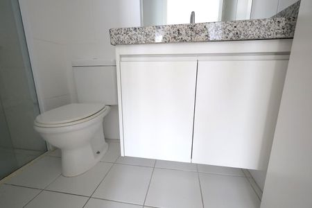 Apartamento à venda com 126m², 3 quartos e 2 vagas Apartamento à venda com 126m², 3 quartos e 2 vagasBanheiro da Suíte 1