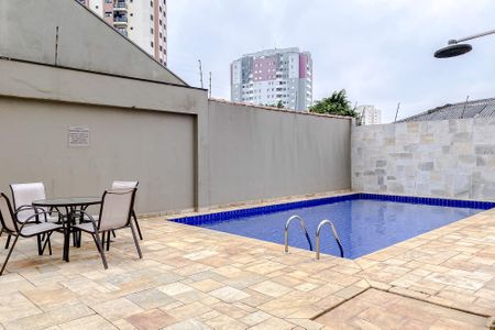 Apartamento para alugar com 60m², 2 quartos e 1 vagaÁrea comum - Piscina