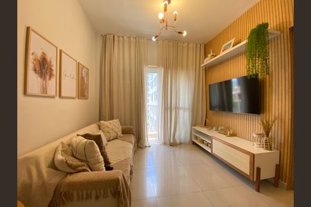 Sala de apartamento para alugar com 2 quartos, 55m² em Todos Os Santos, Rio de Janeiro