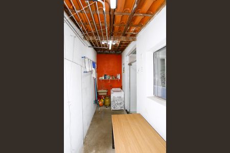 Casa à venda com 110m², 2 quartos e 1 vagaÁrea de Serviço