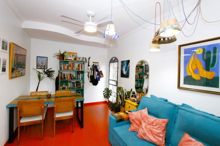 Casa à venda com 110m², 2 quartos e 1 vagaSala