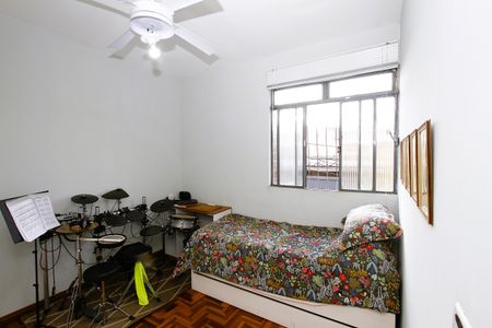 Casa para alugar com 2 quartos, 110m² em João Pinheiro, Belo Horizonte