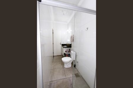 Casa à venda com 110m², 2 quartos e 1 vagaBanheiro