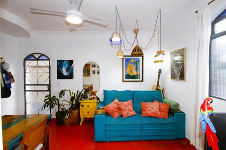 Casa à venda com 110m², 2 quartos e 1 vagaSala