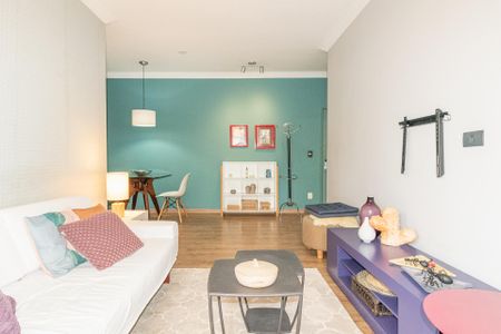Sala de apartamento para alugar com 2 quartos, 60m² em Moema, São Paulo