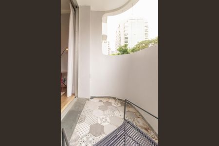 Sacada da Sala de apartamento para alugar com 2 quartos, 60m² em Moema, São Paulo