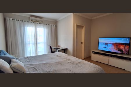 Casa à venda com 272m², 3 quartos e 4 vagas Casa à venda com 272m², 3 quartos e 4 vagasSuíte Master