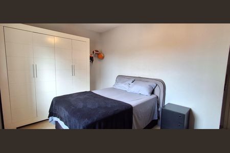 Casa à venda com 272m², 3 quartos e 4 vagas Casa à venda com 272m², 3 quartos e 4 vagasQuarto 1